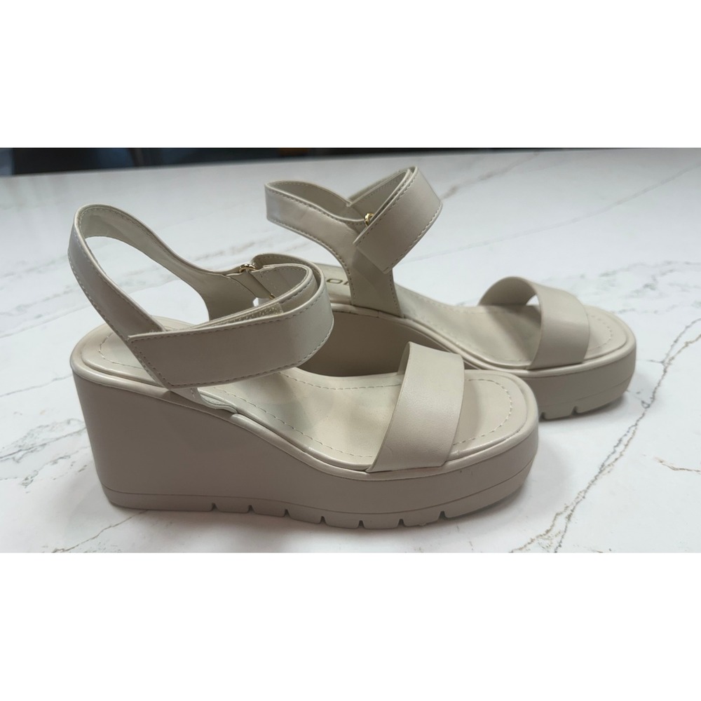 Soda Hitto Strap Lug Sole Wedge Sandal